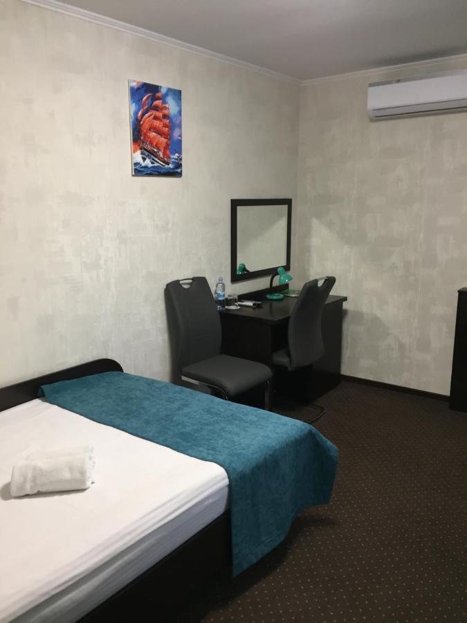 Hotel Tourist Rivne Zewnętrze zdjęcie