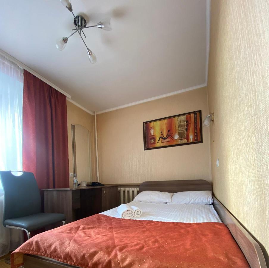 Hotel Tourist Rivne Zewnętrze zdjęcie