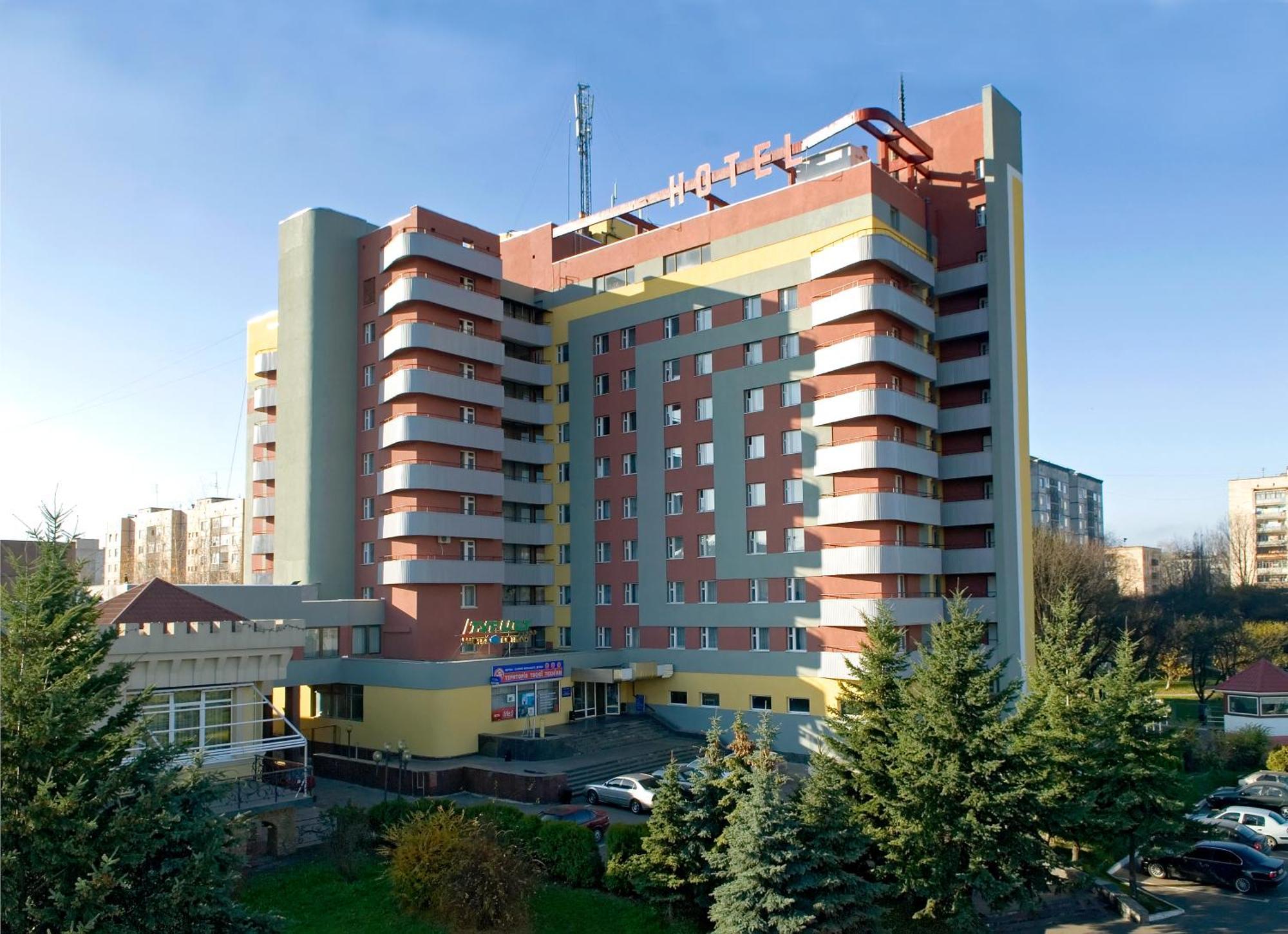 Hotel Tourist Rivne Zewnętrze zdjęcie