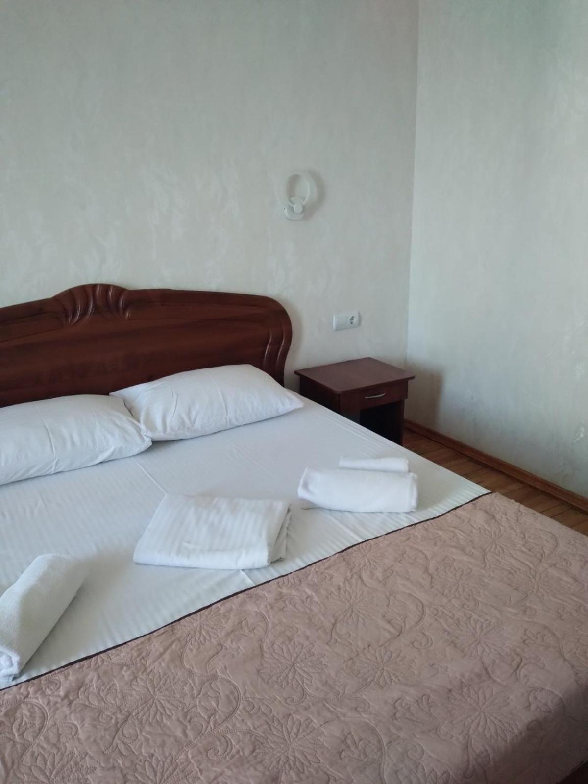 Hotel Tourist Rivne Zewnętrze zdjęcie