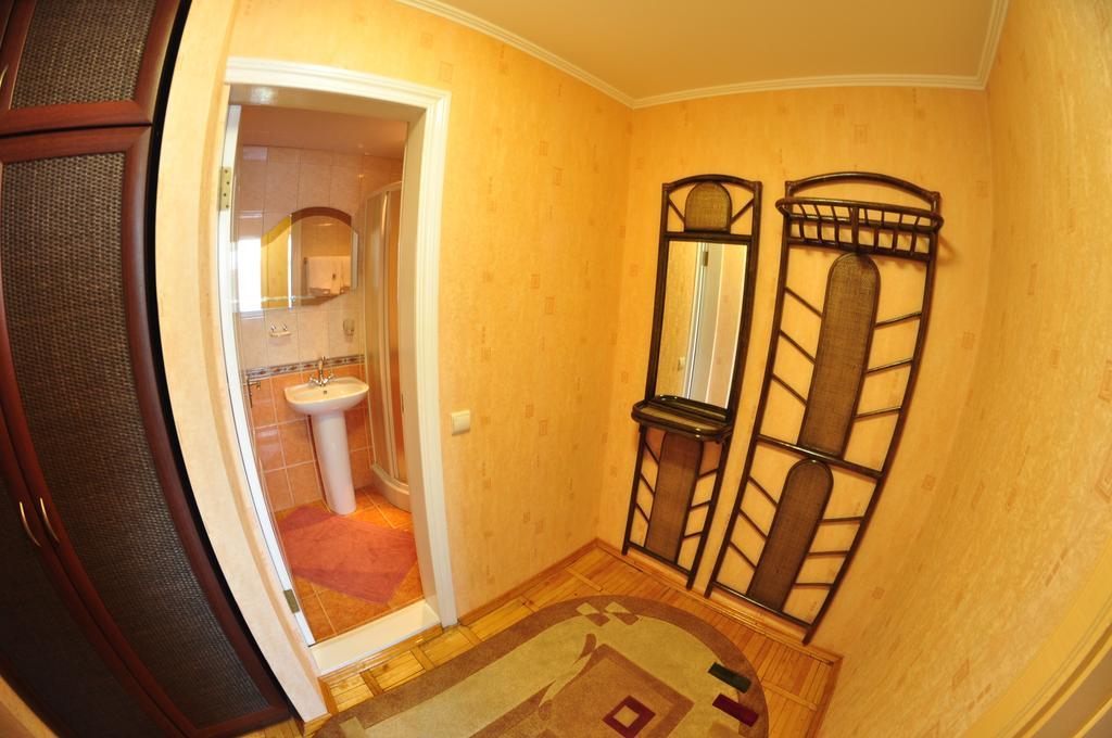 Hotel Tourist Rivne Zewnętrze zdjęcie